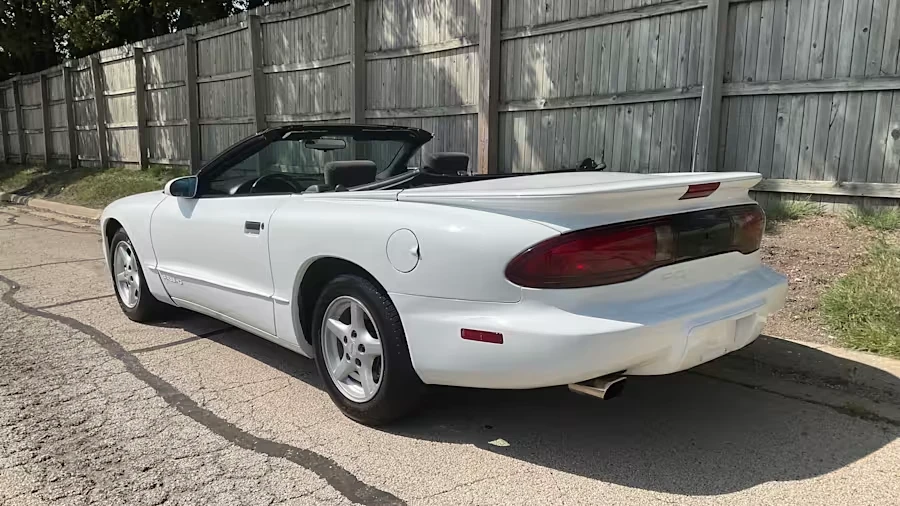 1996 Pontiac Firebird 4th Gen - Image 3 of 12