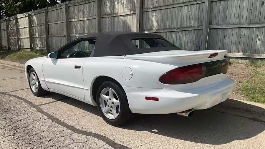 1996 Pontiac Firebird 4th Gen - Image 6 of 12