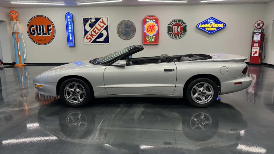 1996 Pontiac Firebird 4th Gen - Image 2 of 6
