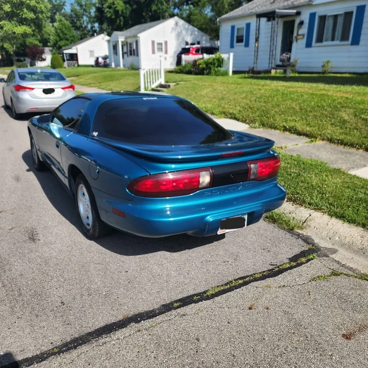 1996 Pontiac Firebird 4th Gen - Image 5 of 19