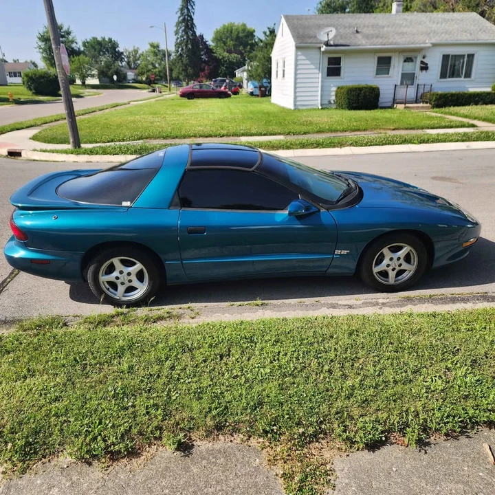 1996 Pontiac Firebird 4th Gen - Image 8 of 19
