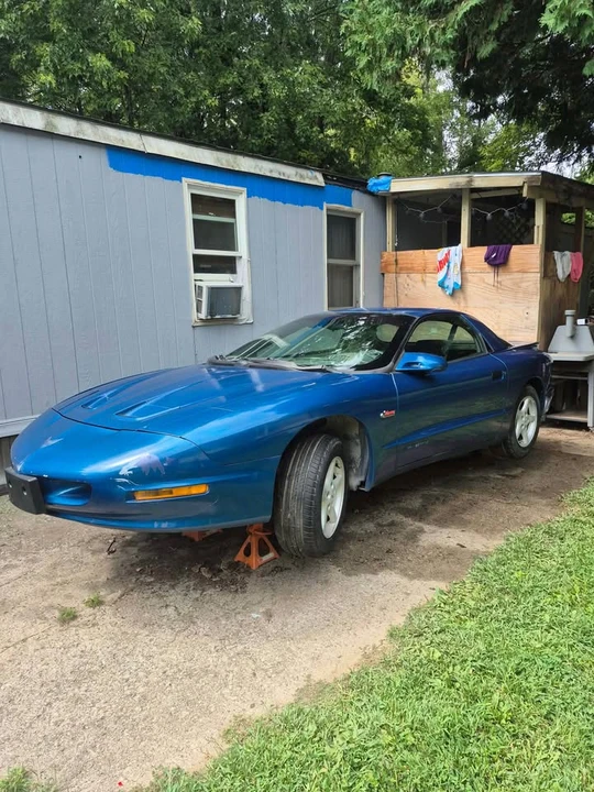 1996 Pontiac Firebird 4th Gen - Image 2 of 11