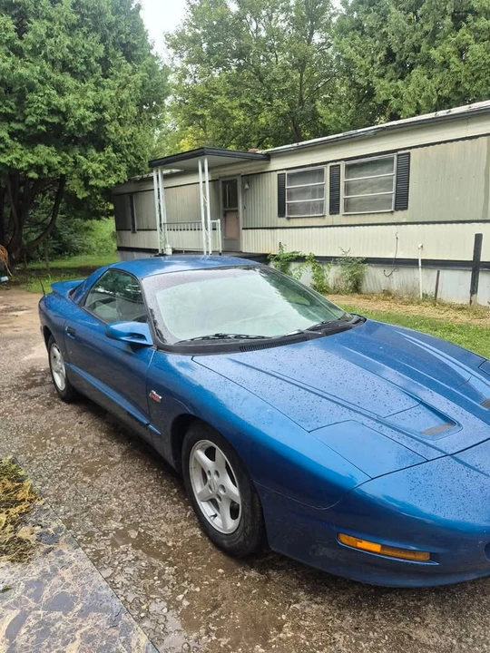 1996 Pontiac Firebird 4th Gen - Image 2 of 7