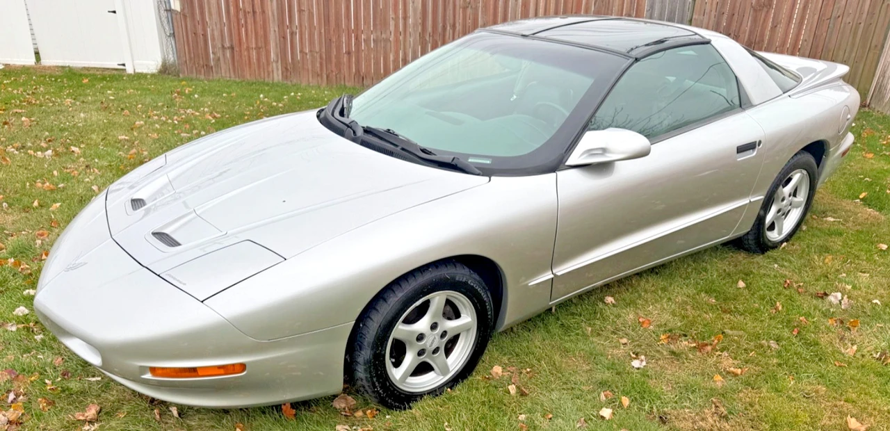 1996 Pontiac Firebird 4th Gen - Image 2 of 8