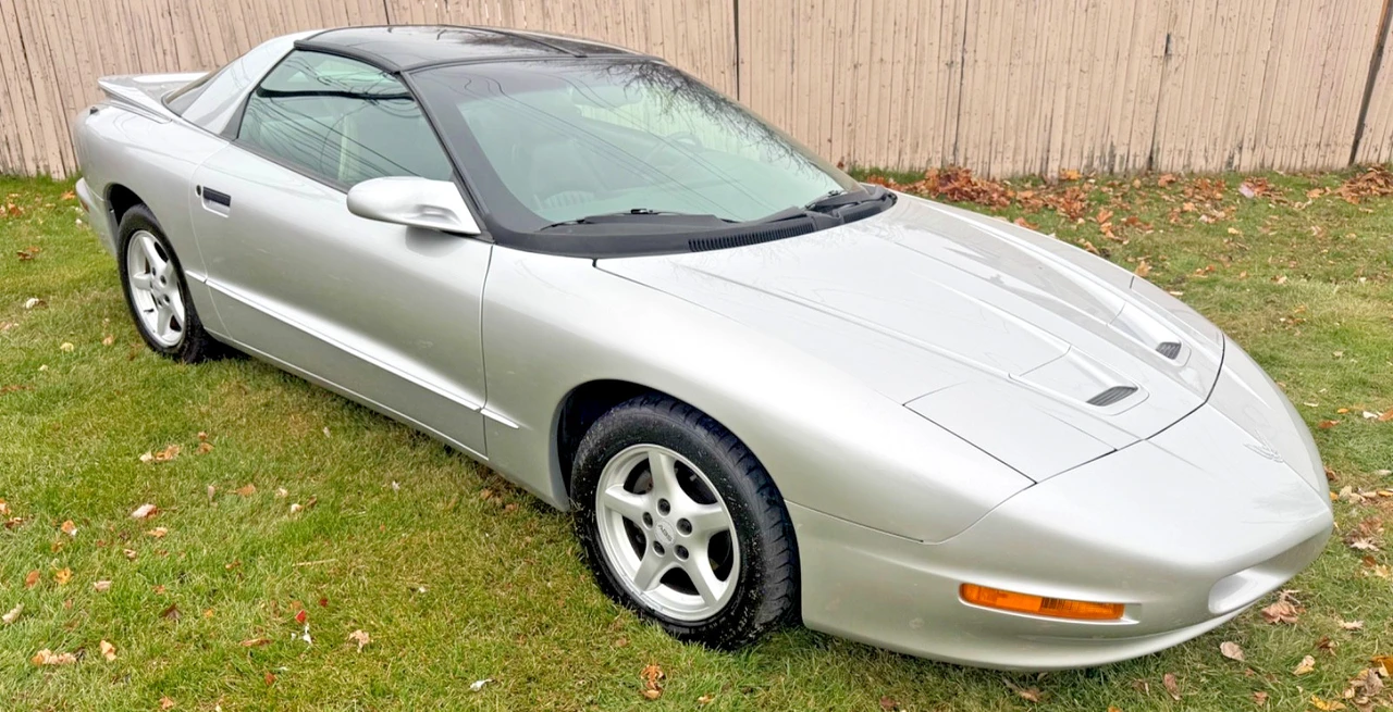 1996 Pontiac Firebird 4th Gen - Image 3 of 8