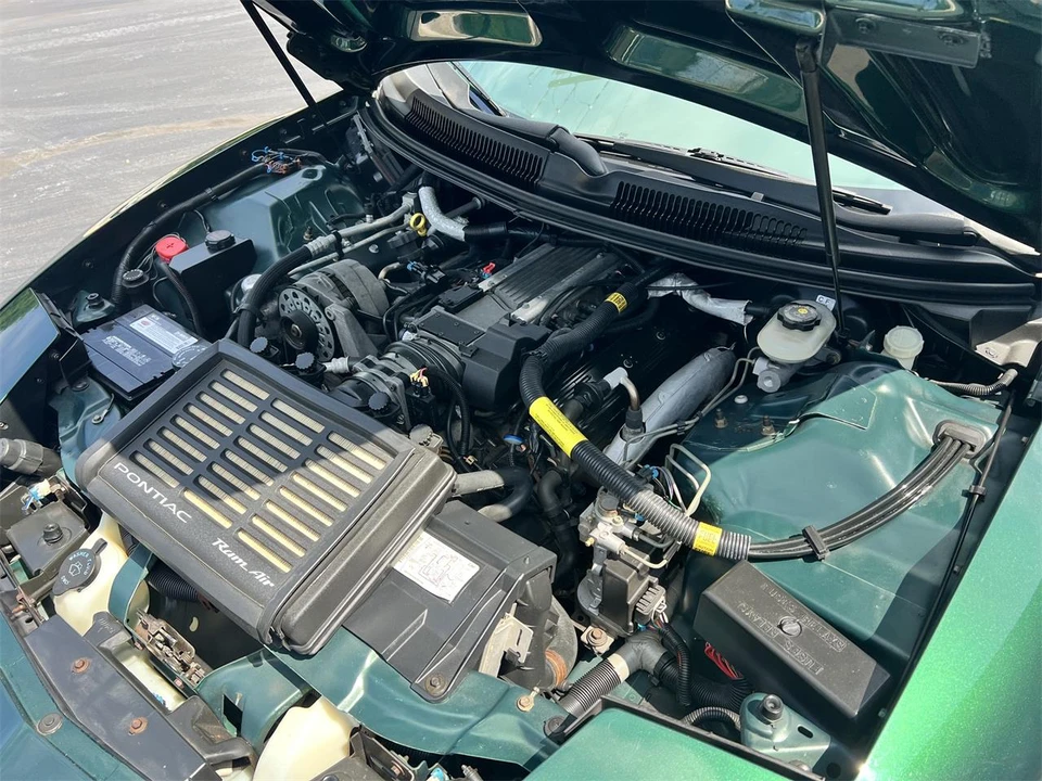 1996 Pontiac Firebird Formula 4th Gen - Image 8 of 28