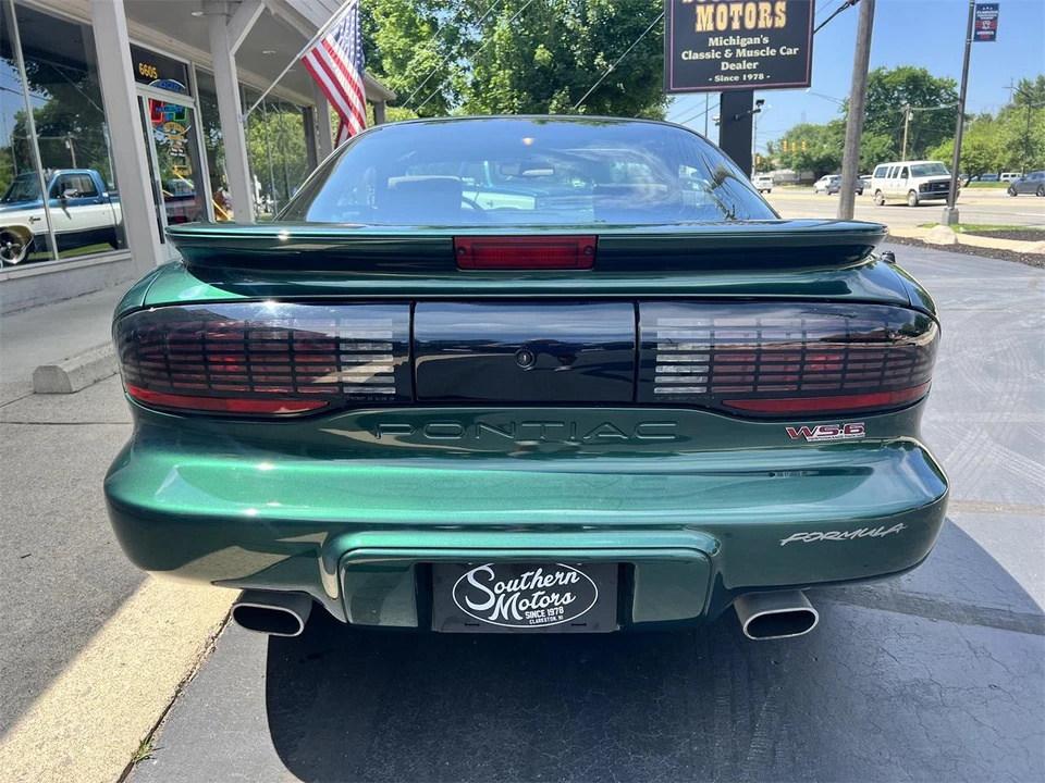 1996 Pontiac Firebird Formula 4th Gen - Image 22 of 28