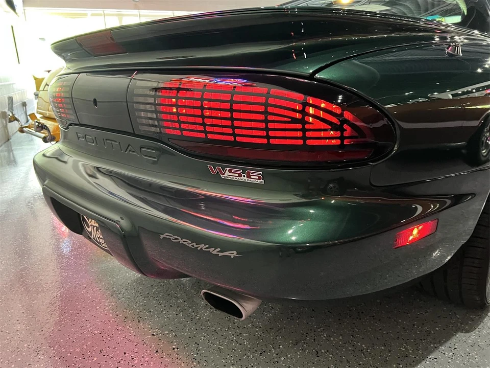 1996 Pontiac Firebird Formula 4th Gen - Image 27 of 28