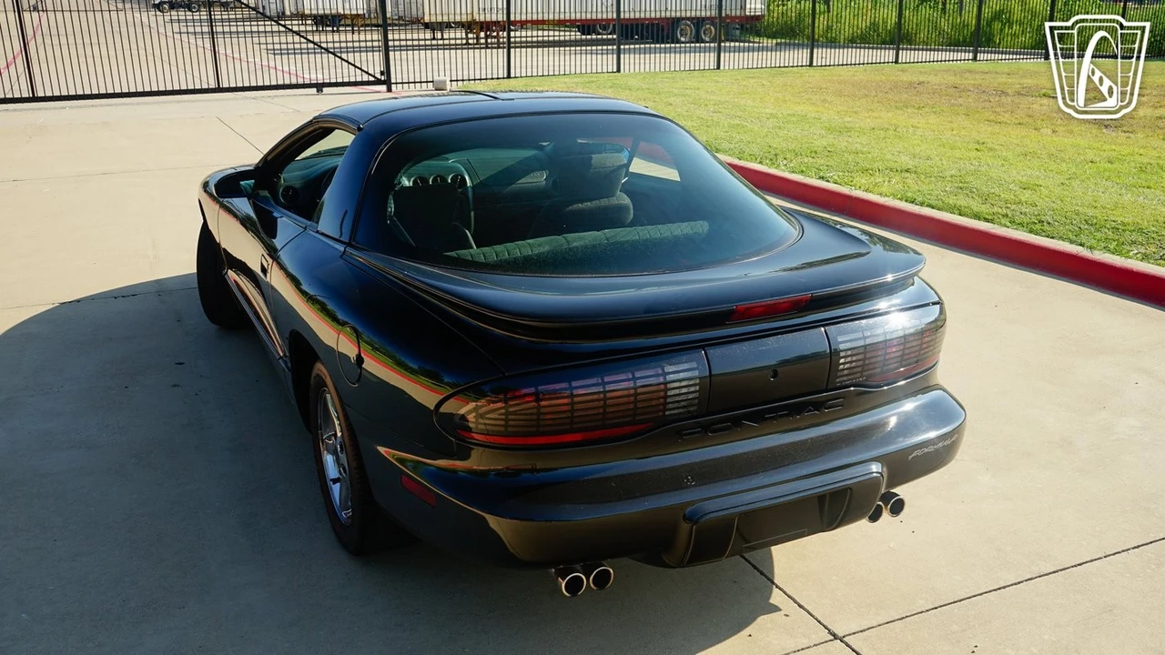 1996 Pontiac Firebird 4th Gen - Image 11 of 12