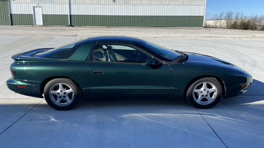 1996 Pontiac Firebird 4th Gen - Image 14 of 15