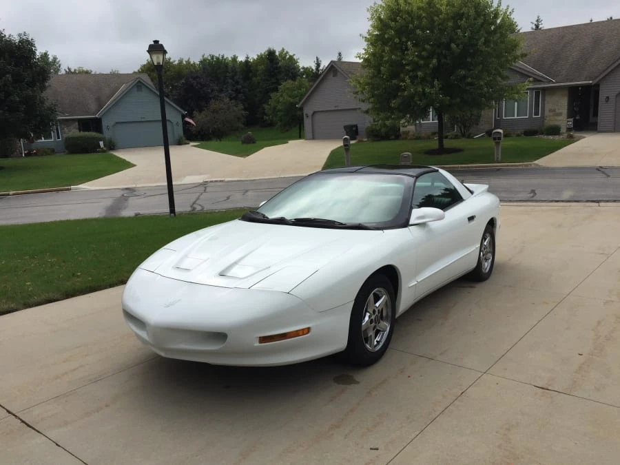1996 Pontiac Firebird 4th Gen - Image 8 of 10