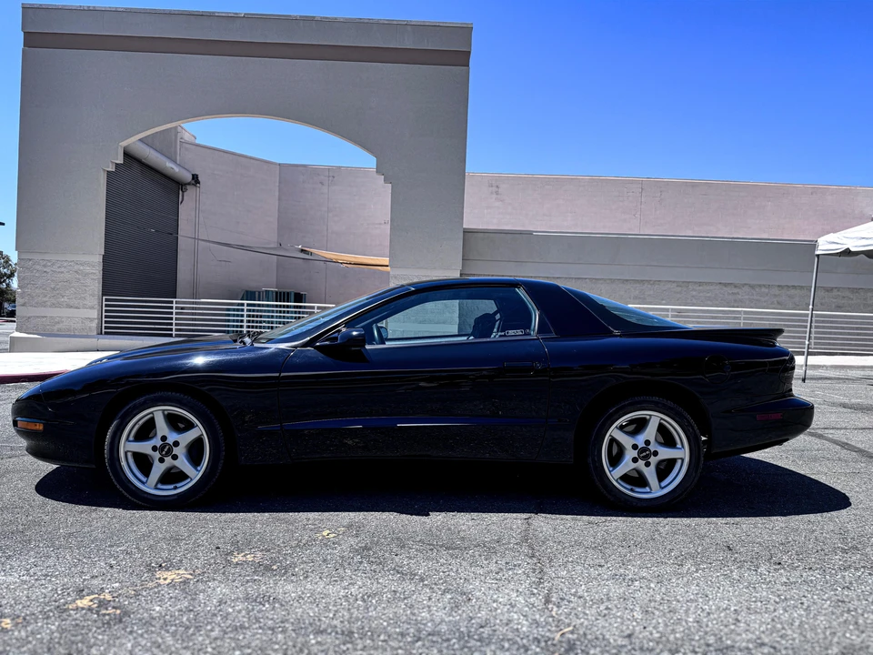 1996 Pontiac Firebird 4th Gen - Image 10 of 25