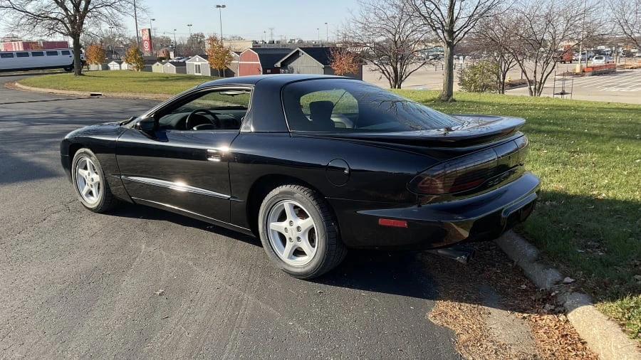 1996 Pontiac Firebird 4th Gen - Image 3 of 11