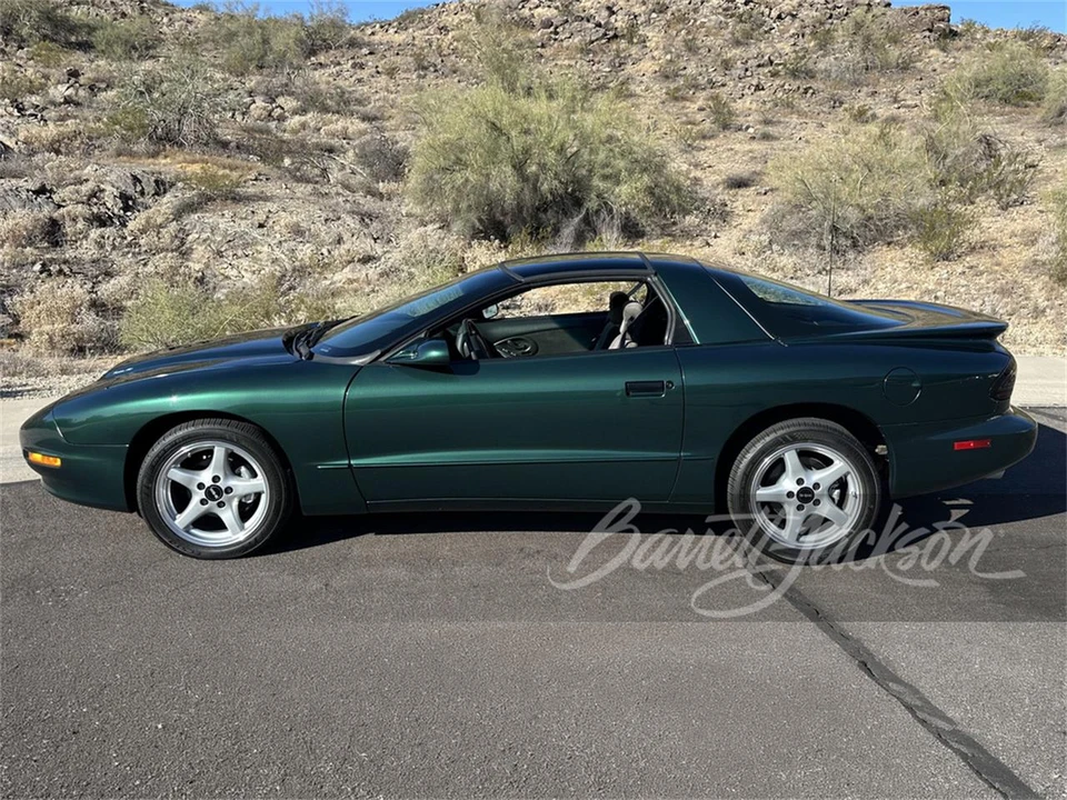 1996 Pontiac Firebird Formula 4th Gen - Image 2 of 5