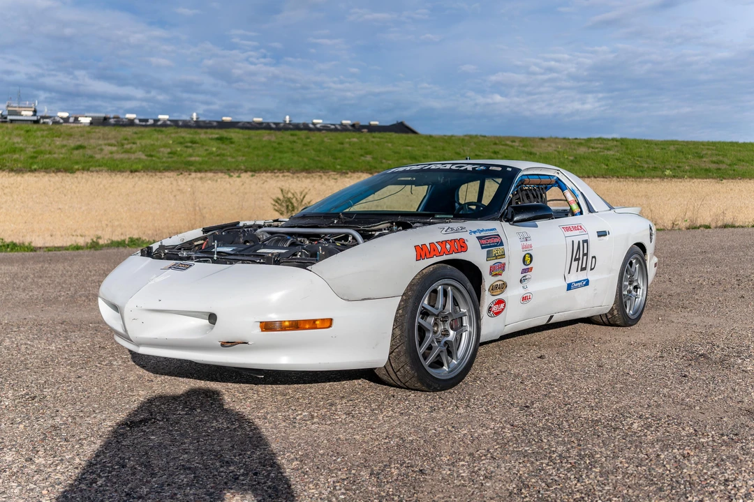 1996 Pontiac Firebird 4th Gen - Image 7 of 31
