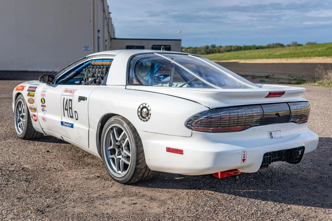 1996 Pontiac Firebird 4th Gen - Image 4 of 31