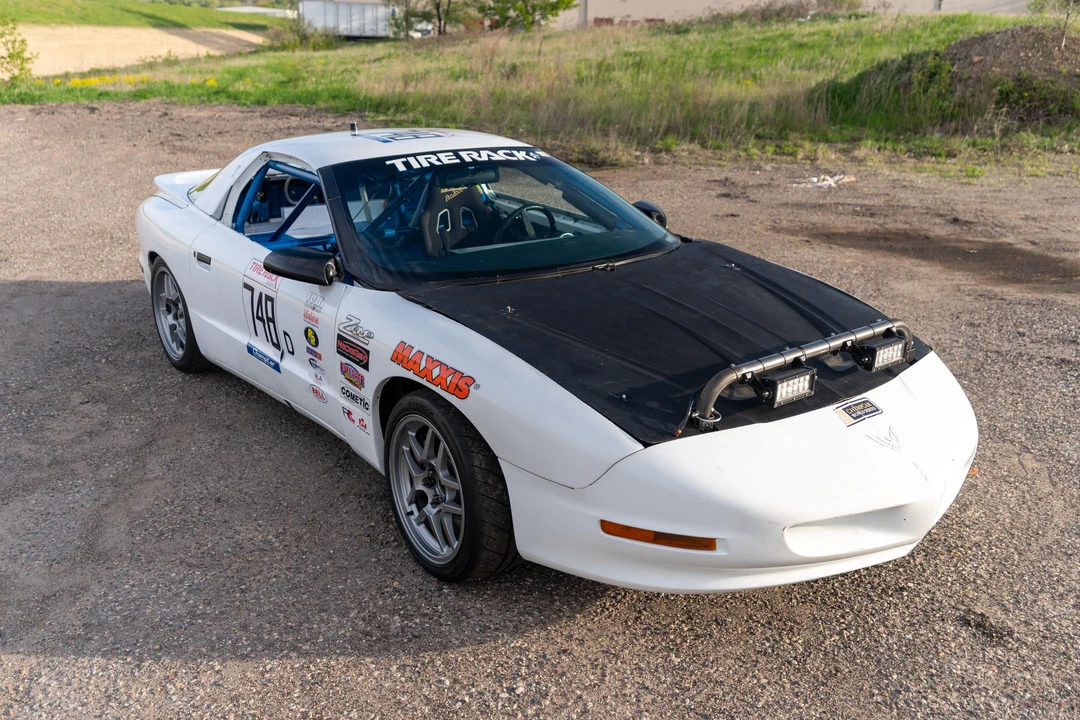 1996 Pontiac Firebird 4th Gen - Image 13 of 31