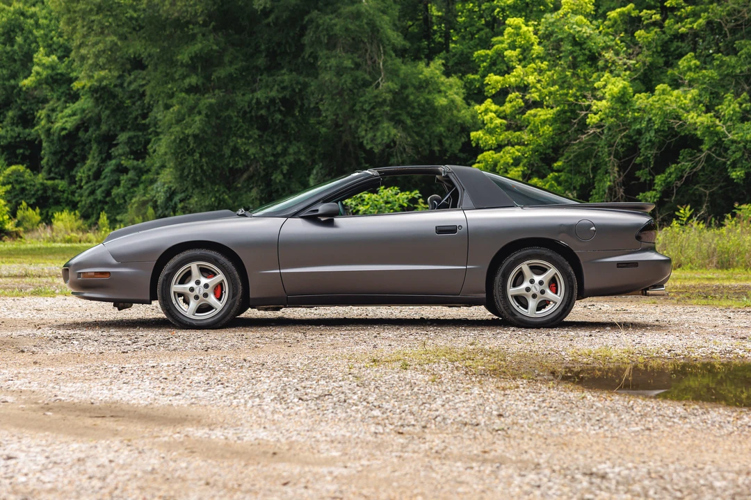 1996 Pontiac Firebird Formula 4th Gen - Image 15 of 31