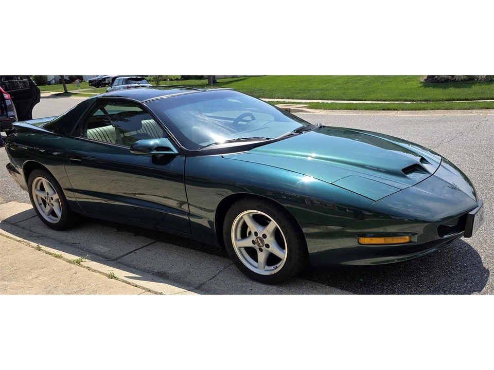 1996 Pontiac Firebird Formula 4th Gen - Image 2 of 31
