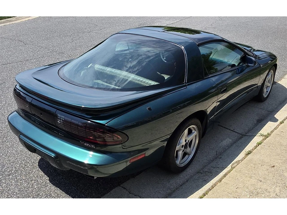 1996 Pontiac Firebird Formula 4th Gen - Image 5 of 31