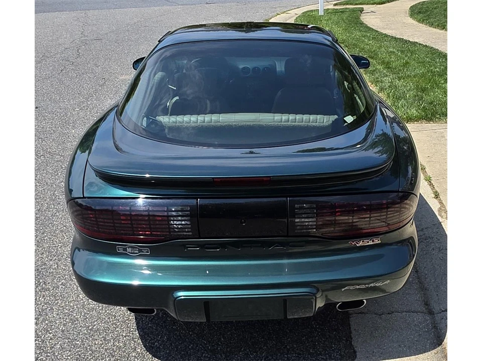1996 Pontiac Firebird Formula 4th Gen - Image 8 of 31