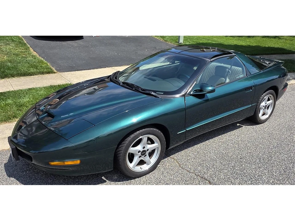 1996 Pontiac Firebird Formula 4th Gen - Image 13 of 31