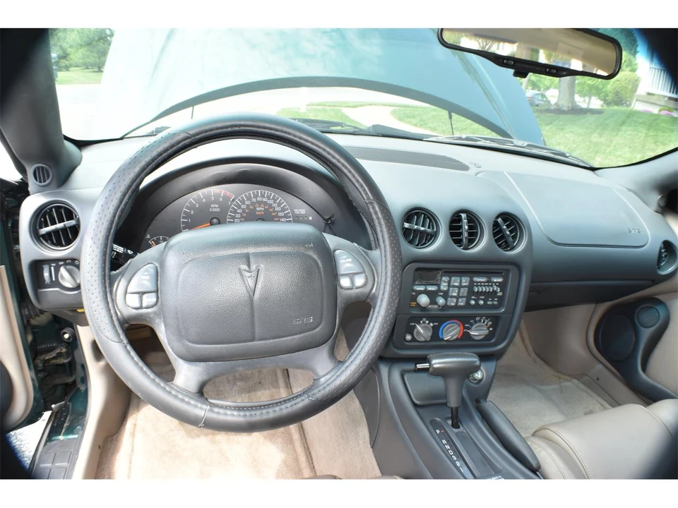 1996 Pontiac Firebird Formula 4th Gen - Image 23 of 31