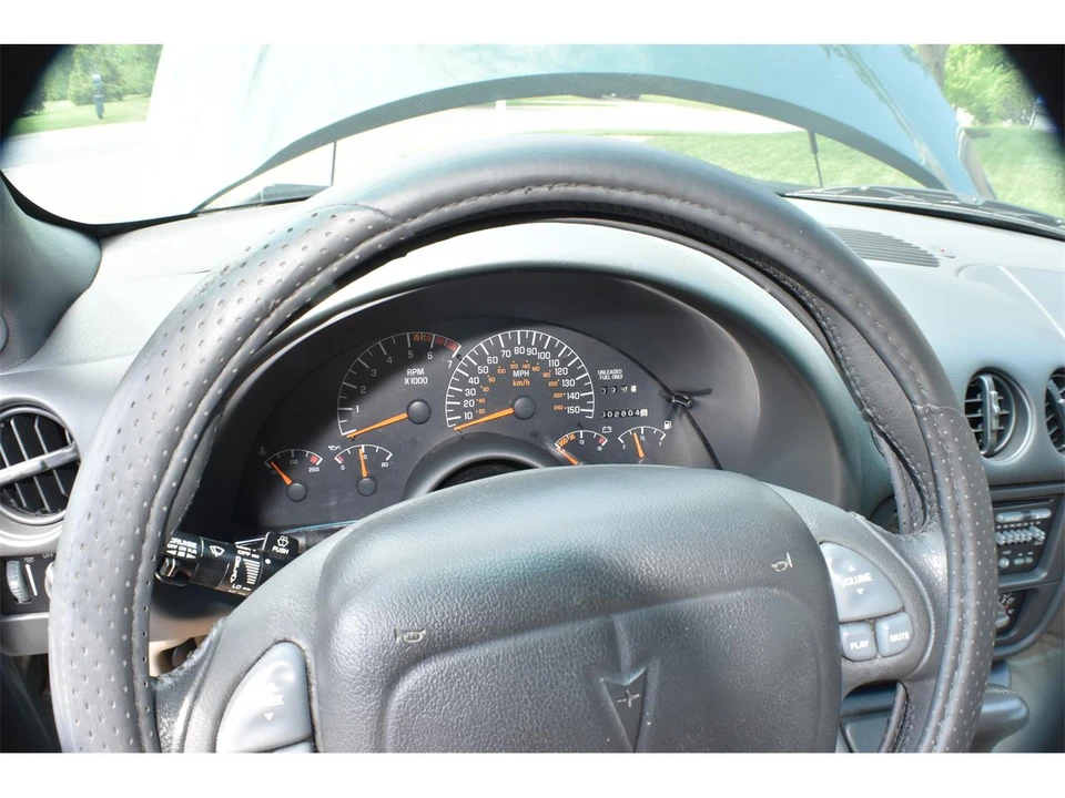 1996 Pontiac Firebird Formula 4th Gen - Image 24 of 31