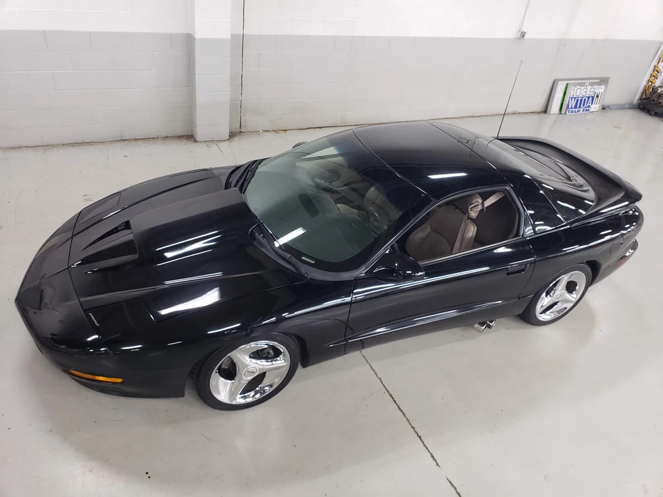 1996 Pontiac Firebird 4th Gen - Image 4 of 14