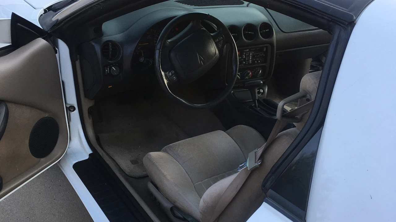 1996 Pontiac Firebird 4th Gen - Image 2 of 13