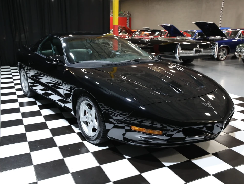 1996 Pontiac Firebird Formula 4th Gen - Image 13 of 31