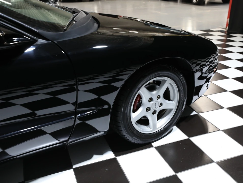 1996 Pontiac Firebird Formula 4th Gen - Image 15 of 31