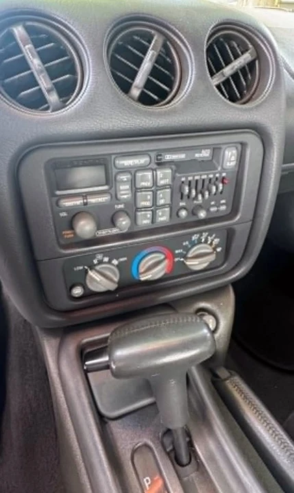 1996 Pontiac Firebird Formula 4th Gen - Image 11 of 14