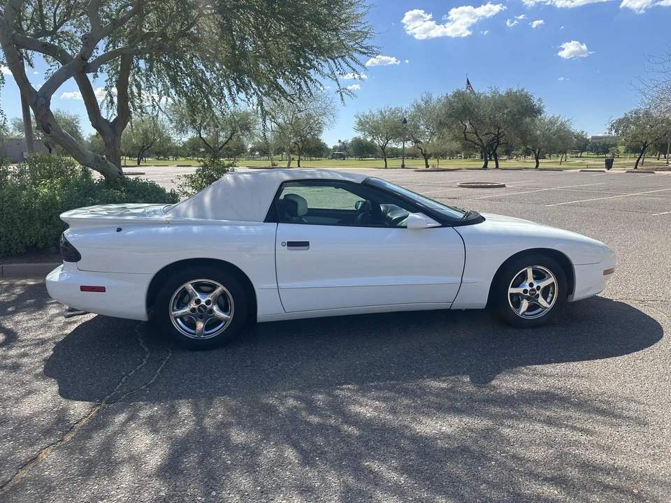 1996 Pontiac Firebird 4th Gen - Image 26 of 31
