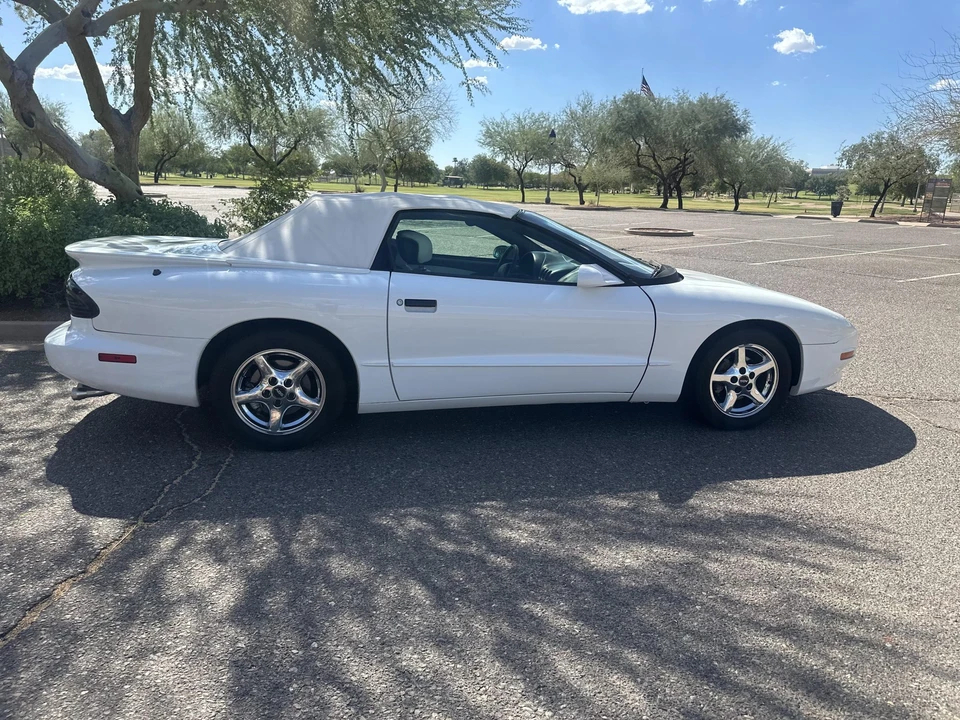 1996 Pontiac Firebird 4th Gen - Image 24 of 31