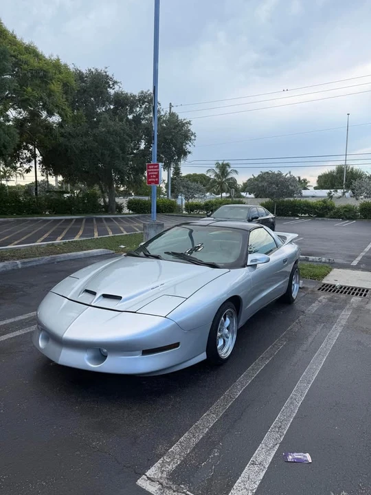 1996 Pontiac Firebird Formula 4th Gen - Image 18 of 19