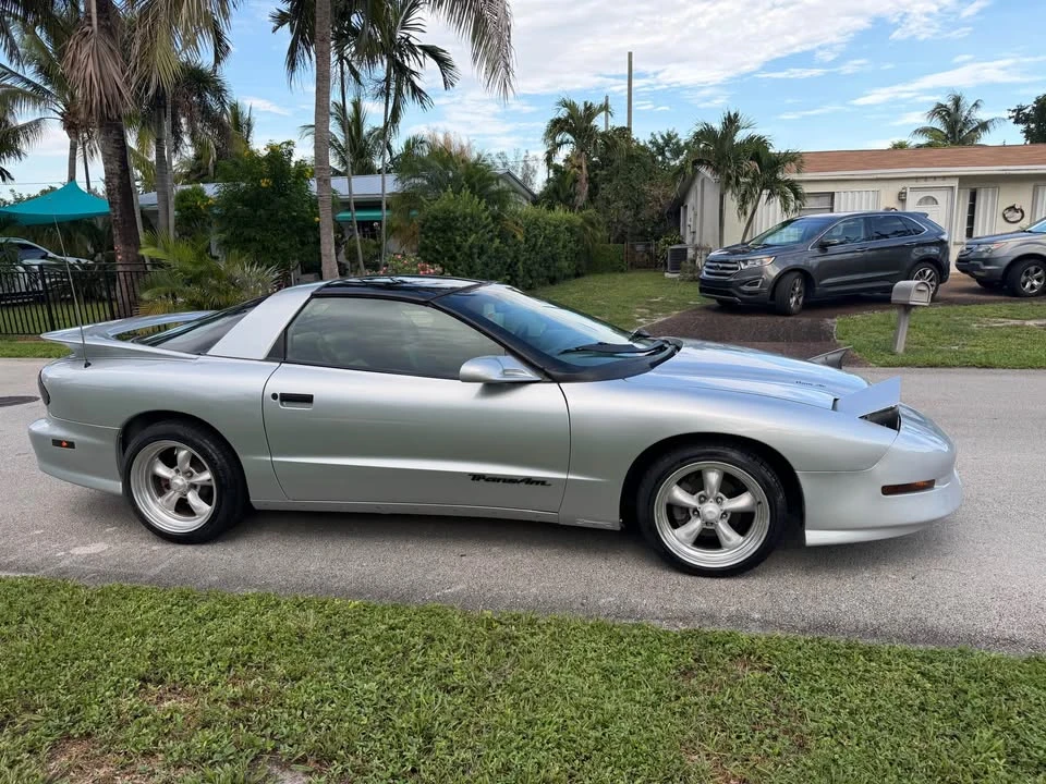 1996 Pontiac Firebird Formula 4th Gen - Image 5 of 19