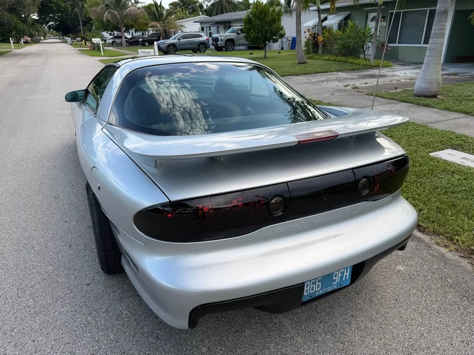1996 Pontiac Firebird Formula 4th Gen - Image 8 of 19