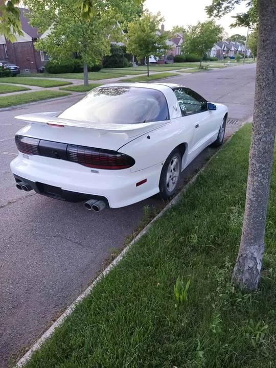 1996 Pontiac Firebird Formula 4th Gen - Image 6 of 8