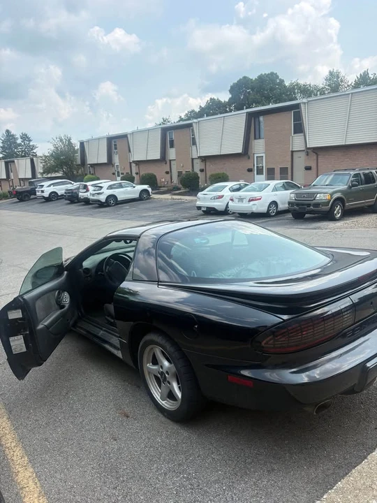 1996 Pontiac Firebird Formula 4th Gen - Image 2 of 12