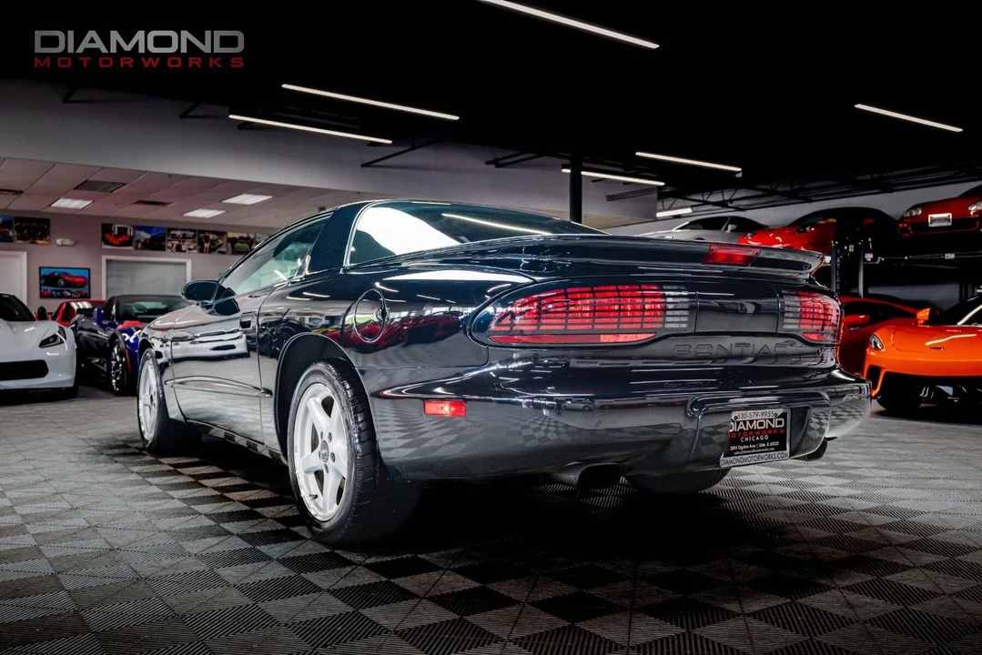 1996 Pontiac Firebird Formula 4th Gen - Image 21 of 31