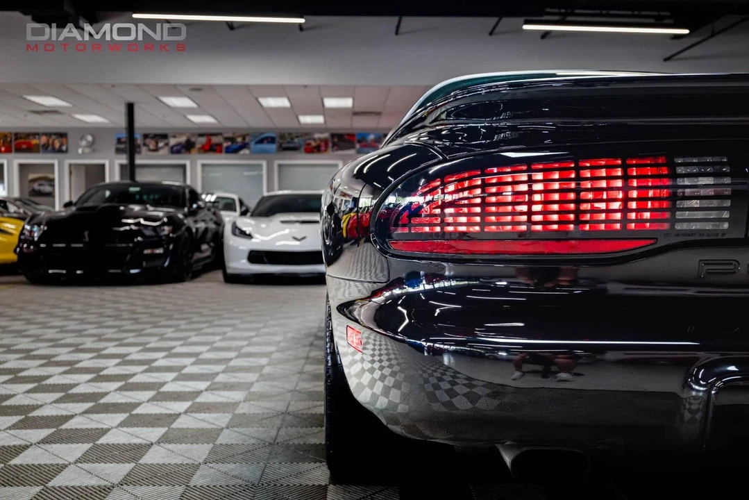 1996 Pontiac Firebird Formula 4th Gen - Image 24 of 31