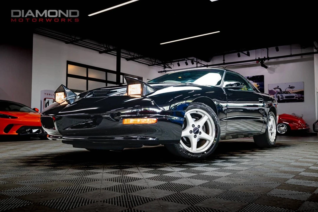 1996 Pontiac Firebird Formula 4th Gen - Image 28 of 31