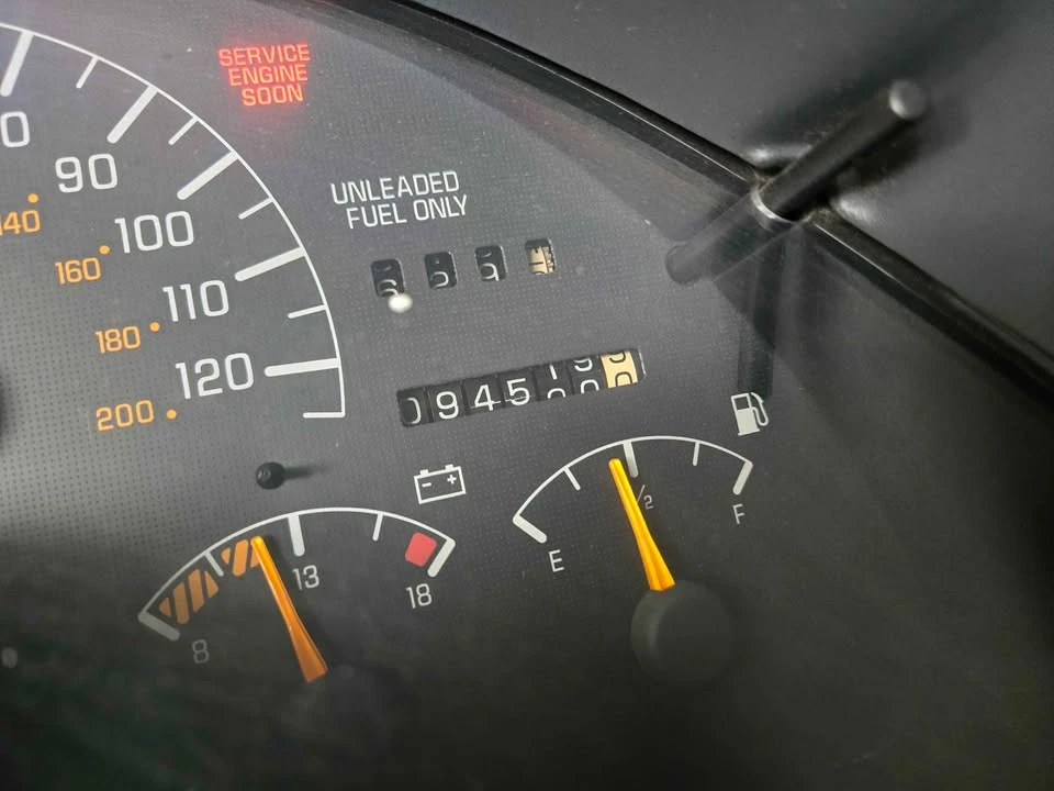 1996 Pontiac Firebird 4th Gen - Image 9 of 10