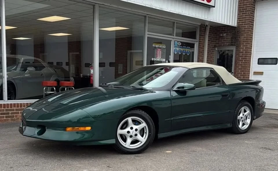 1996 Pontiac Firebird 4th Gen - Image 2 of 20