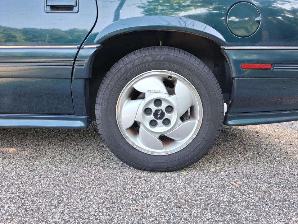 1996 Pontiac Grand Prix 3rd+ Gen - Image 19 of 31