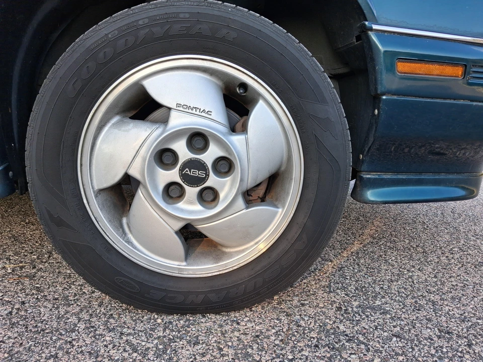 1996 Pontiac Grand Prix 3rd+ Gen - Image 22 of 31