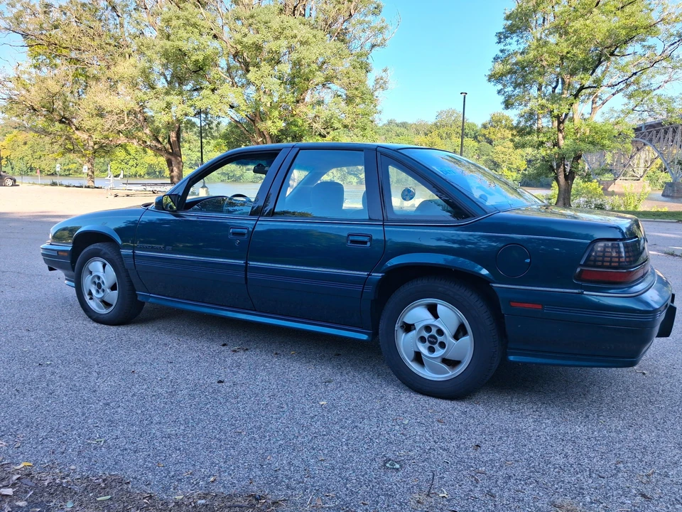 1996 Pontiac Grand Prix 3rd+ Gen - Image 9 of 31