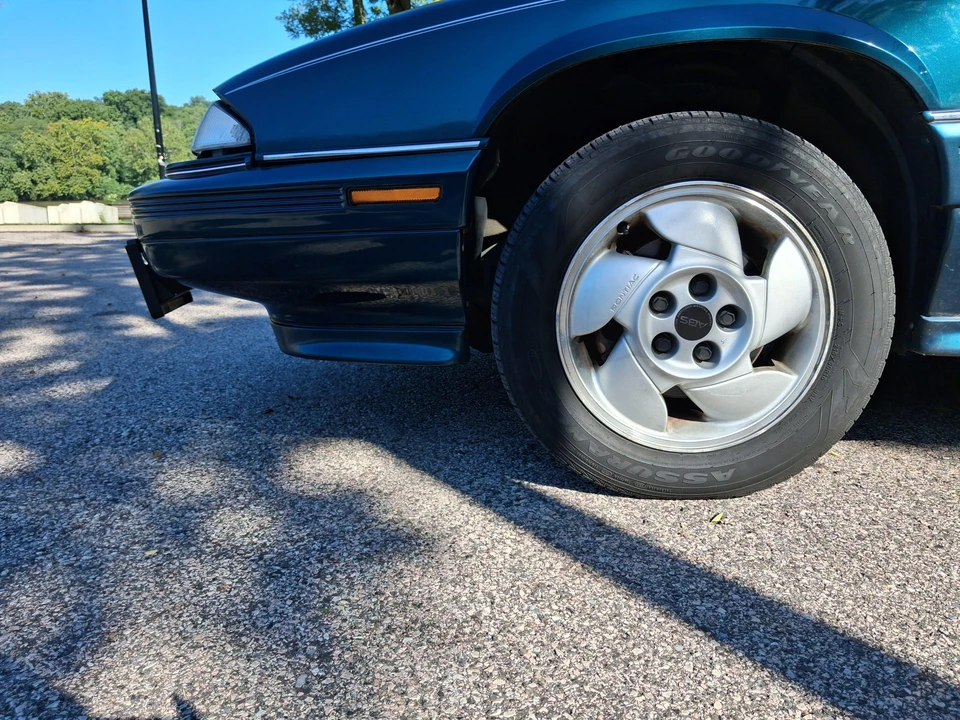 1996 Pontiac Grand Prix 3rd+ Gen - Image 18 of 31