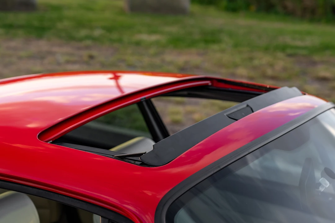 1996 Porsche 993 Carrera - Image 28 of 31